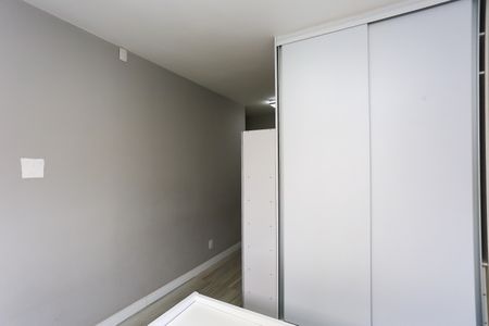 Apartamento à venda com 81m², 3 quartos e 2 vagas Apartamento à venda com 81m², 3 quartos e 2 vagasSuíte