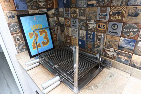 Apartamento à venda com 81m², 3 quartos e 2 vagas Apartamento à venda com 81m², 3 quartos e 2 vagasVaranda