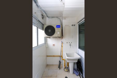 Apartamento à venda com 81m², 3 quartos e 2 vagas Apartamento à venda com 81m², 3 quartos e 2 vagasÁrea de Serviço