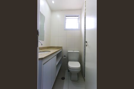 Apartamento à venda com 81m², 3 quartos e 2 vagas Apartamento à venda com 81m², 3 quartos e 2 vagasBanheiro da Suíte