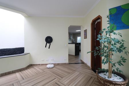 Casa à venda com 244m², 3 quartos e 2 vagasSala 2