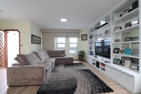 Casa à venda com 244m², 3 quartos e 2 vagasSala 1