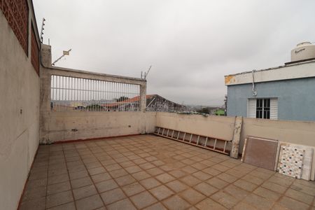 Casa à venda com 244m², 3 quartos e 2 vagasTerraço