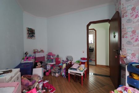 Casa à venda com 244m², 3 quartos e 2 vagasQuarto 2