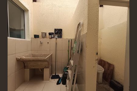 Casa à venda com 90m², 3 quartos e 1 vaga Casa à venda com 90m², 3 quartos e 1 vagaÁrea de Serviço