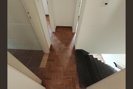 Casa à venda com 90m², 3 quartos e 1 vaga Casa à venda com 90m², 3 quartos e 1 vagaCorredor