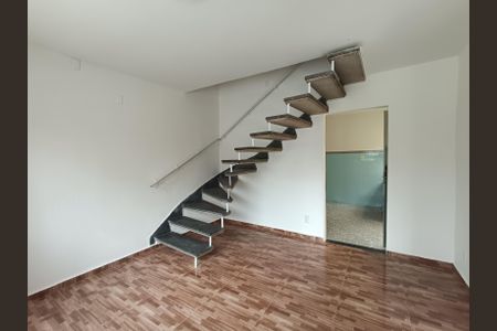 Casa à venda com 90m², 3 quartos e 1 vaga Casa à venda com 90m², 3 quartos e 1 vagaSala