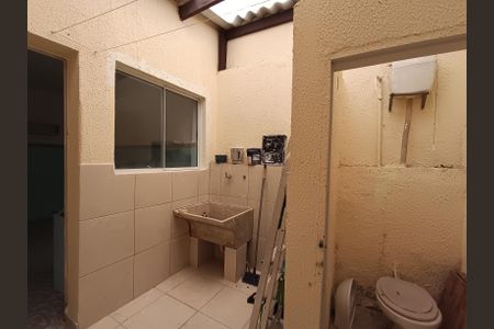 Casa à venda com 90m², 3 quartos e 1 vaga Casa à venda com 90m², 3 quartos e 1 vagaÁrea de Serviço