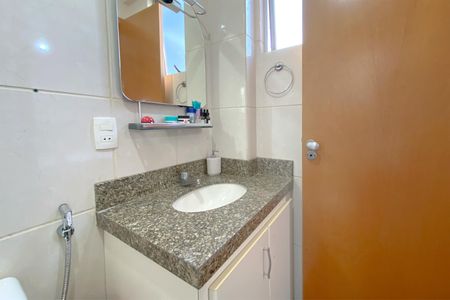 Apartamento à venda com 119m², 3 quartos e 2 vagas Apartamento à venda com 119m², 3 quartos e 2 vagasBanheiro da Suíte