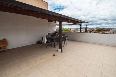 Apartamento à venda com 130m², 2 quartos e 1 vagaTerraço