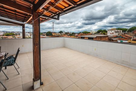 Apartamento à venda com 130m², 2 quartos e 1 vagaTerraço