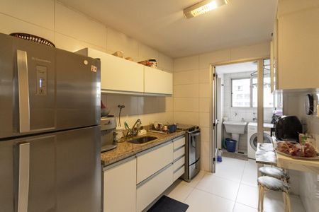 Apartamento à venda com 81m², 2 quartos e 2 vagasCozinha