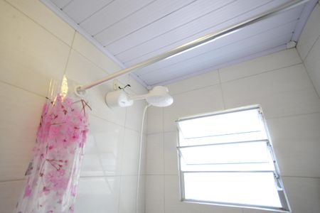 Casa para alugar com 60m², 2 quartos e sem vagaBanheiro Social