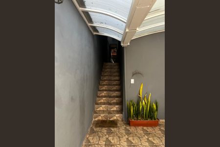 Casa à venda com 225m², 3 quartos e 2 vagas Casa à venda com 225m², 3 quartos e 2 vagasQuintal
