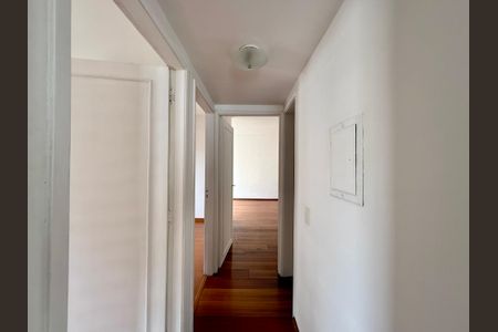 Apartamento à venda com 106m², 3 quartos e 1 vagaCorredor Quartos