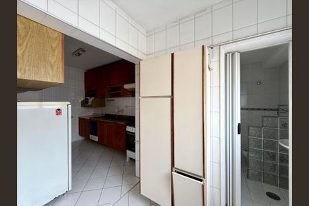 Apartamento à venda com 106m², 3 quartos e 1 vagaÁrea de Serviço