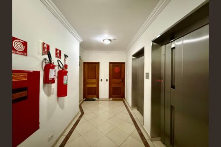 Apartamento à venda com 106m², 3 quartos e 1 vagaHall Apartamento