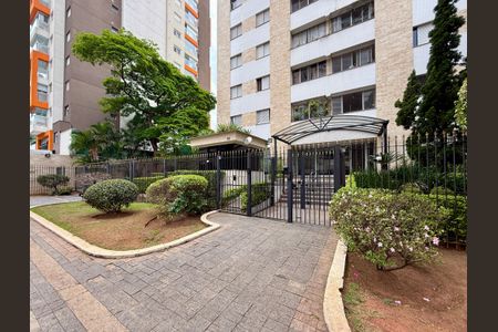 Apartamento à venda com 106m², 3 quartos e 1 vagaFachada