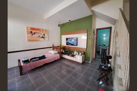 Casa à venda com 3 quartos, 200m² em Santa Rosa, Niterói