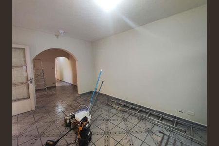 Casa à venda com 3 quartos, 130m² em Vila Albano, São Paulo