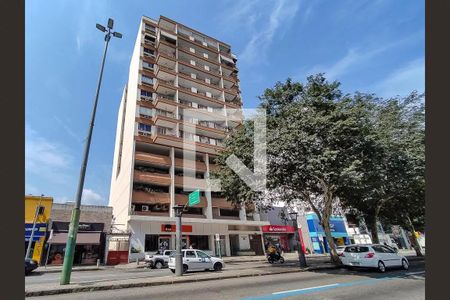 Apartamento à venda com 80m², 2 quartos e 1 vaga Apartamento à venda com 80m², 2 quartos e 1 vagaFachada