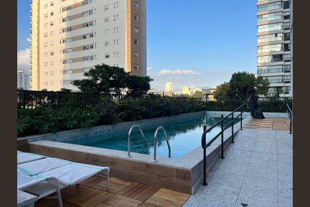 Studio à venda com 28m², 1 quarto e sem vaga Studio à venda com 28m², 1 quarto e sem vagaÁrea comum - Piscina