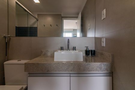 Banheiro de kitnet/studio à venda com 1 quarto, 30m² em Vila Olímpia, São Paulo