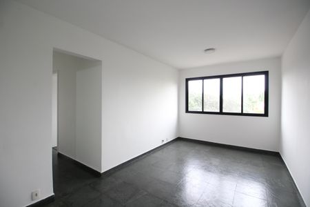 Sala de apartamento para alugar com 3 quartos, 72m² em Pechincha, Rio de Janeiro