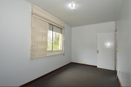 Quarto 1 de apartamento para alugar com 2 quartos, 58m² em Jardim Itu, Porto Alegre