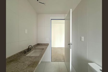Apartamento à venda com 213m², 4 quartos e 3 vagasBanheiro Suíte 4