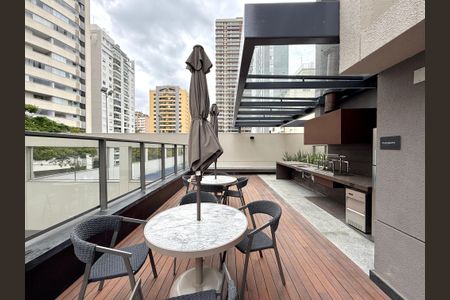 Apartamento à venda com 213m², 4 quartos e 3 vagasChurrasqueira