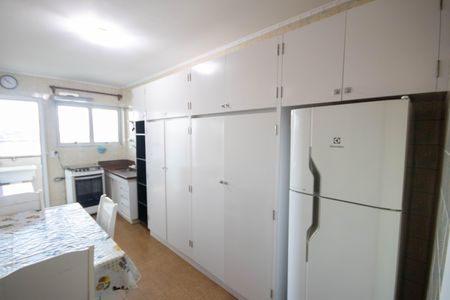 Apartamento para alugar com 125m², 2 quartos e 1 vagaCozinha