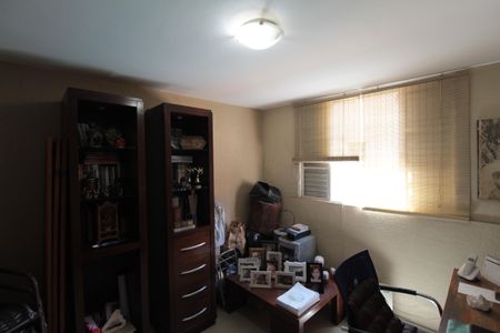 Casa à venda com 375m², 3 quartos e 3 vagasEscritório