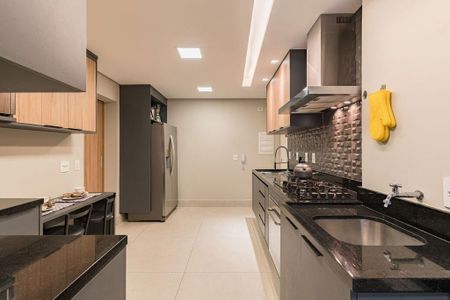 Apartamento à venda com 3 quartos, 150m² em Parque São Jorge, São Paulo