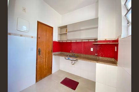Apartamento para alugar com 75m², 2 quartos e 1 vaga Apartamento para alugar com 75m², 2 quartos e 1 vagaCozinha e Área de Serviço