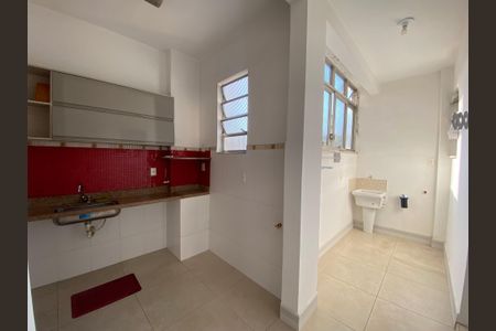 Apartamento para alugar com 75m², 2 quartos e 1 vaga Apartamento para alugar com 75m², 2 quartos e 1 vagaCozinha e Área de Serviço