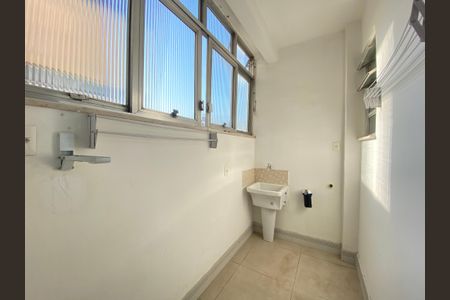 Apartamento para alugar com 75m², 2 quartos e 1 vaga Apartamento para alugar com 75m², 2 quartos e 1 vagaCozinha e Área de Serviço