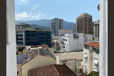 Apartamento à venda com 72m², 2 quartos e sem vaga