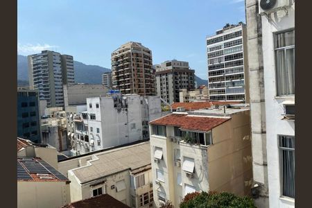 Apartamento à venda com 72m², 2 quartos e sem vaga