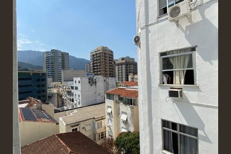 Apartamento à venda com 72m², 2 quartos e sem vaga
