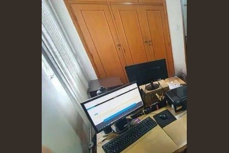 Casa à venda com 4 quartos, 200m² em Cambuci, São Paulo