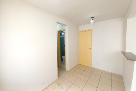 Sala de apartamento para alugar com 2 quartos, 48m² em Jardim Nova Europa, Campinas