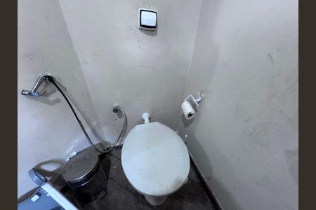Casa à venda com 360m², 4 quartos e 3 vagas Casa à venda com 360m², 4 quartos e 3 vagasLavabo