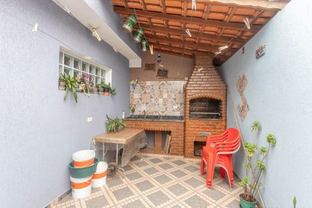 Casa à venda com 150m², 2 quartos e 2 vagas Casa à venda com 150m², 2 quartos e 2 vagasChurrasqueira