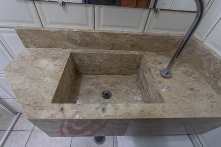 Casa à venda com 150m², 2 quartos e 2 vagas Casa à venda com 150m², 2 quartos e 2 vagasBanheiro