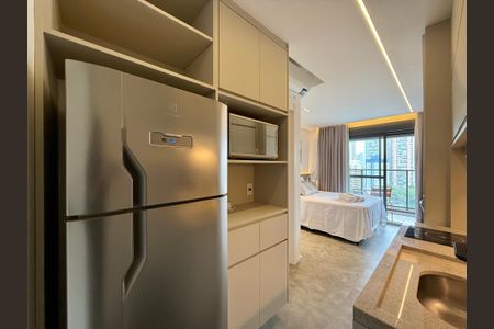 Studio para alugar com 25m², 1 quarto e sem vaga Studio para alugar com 25m², 1 quarto e sem vagaCozinha