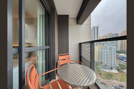 Studio para alugar com 25m², 1 quarto e sem vaga Studio para alugar com 25m², 1 quarto e sem vagaSacada