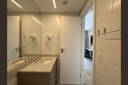 Studio para alugar com 25m², 1 quarto e sem vaga Studio para alugar com 25m², 1 quarto e sem vagaBanheiro