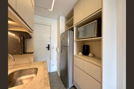 Studio para alugar com 25m², 1 quarto e sem vaga Studio para alugar com 25m², 1 quarto e sem vagaCozinha