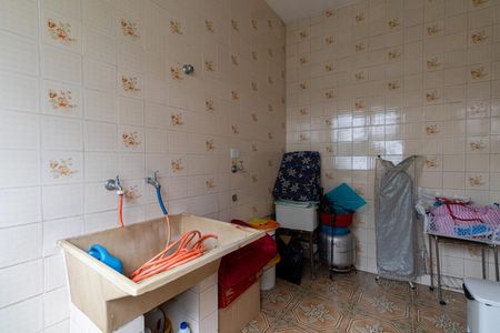 Casa à venda com 150m², 3 quartos e 2 vagas Casa à venda com 150m², 3 quartos e 2 vagasCasa 2 - Área de Serviço